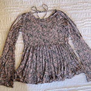 AE soft & sexy cold shoulder mauve flowy peplum top size small